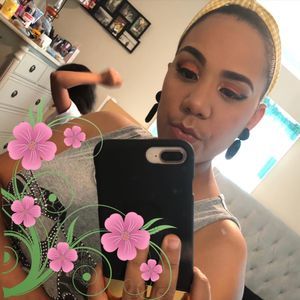 Meet your Posher, Luz amalia